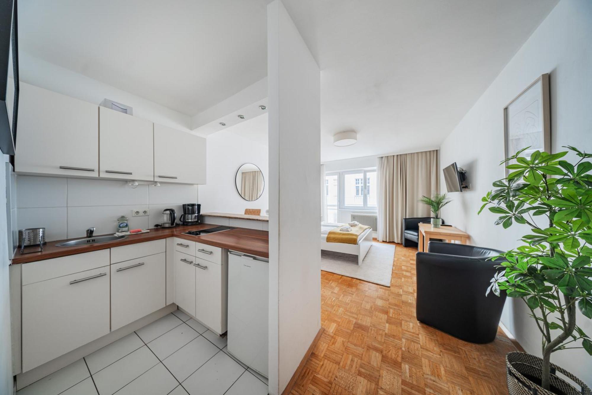 Studio Next To Karlskirche Viena Habitación foto